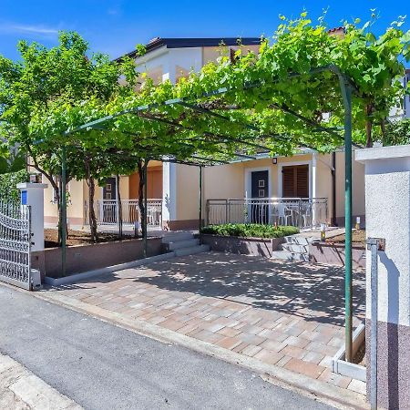 Rino Apartment Porec Bagian luar foto