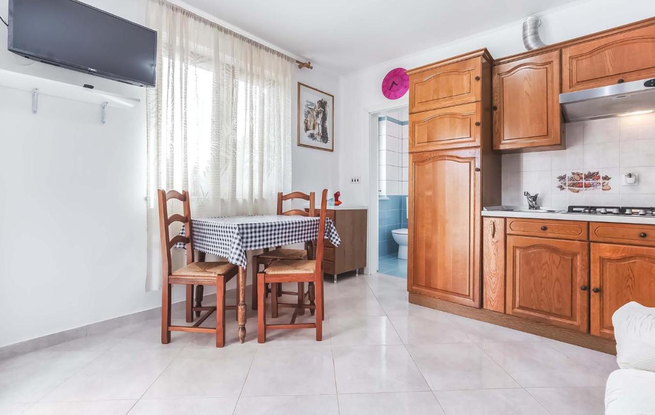 Rino Apartment Porec Bagian luar foto