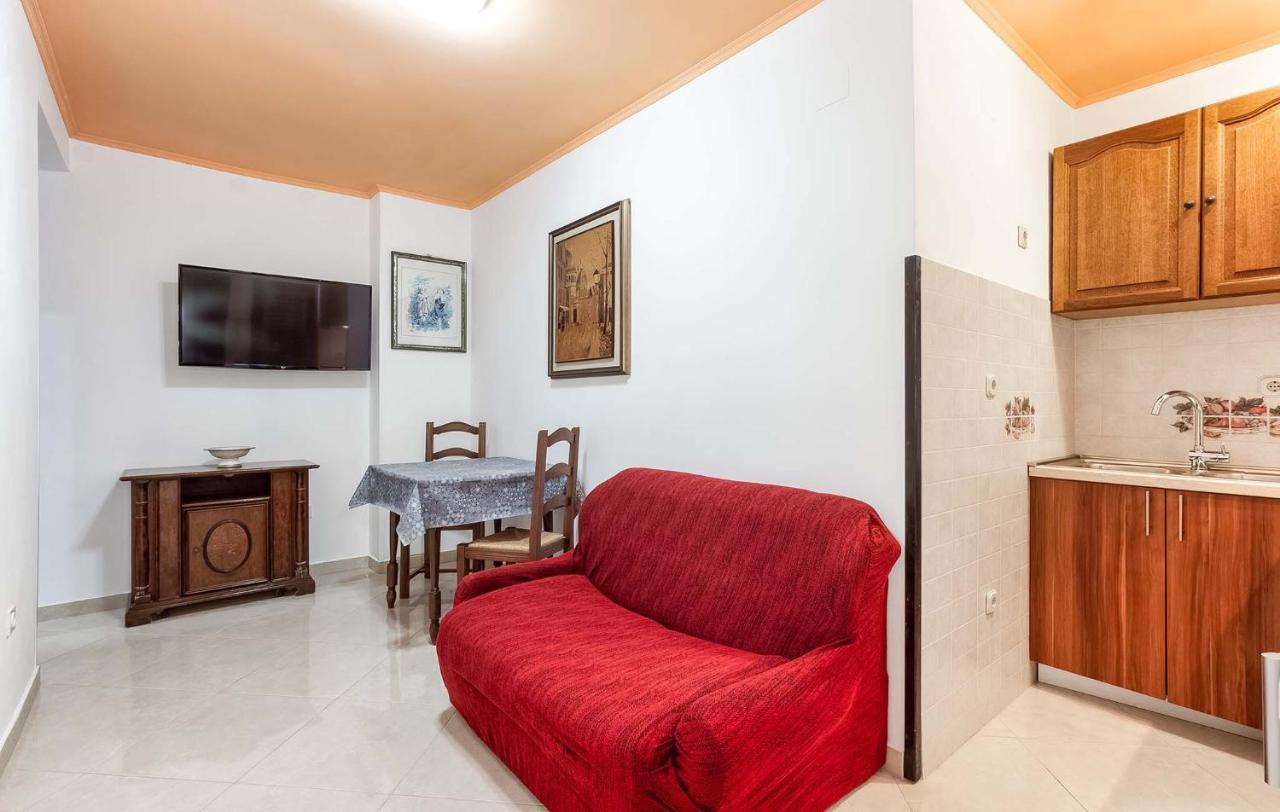 Rino Apartment Porec Bagian luar foto