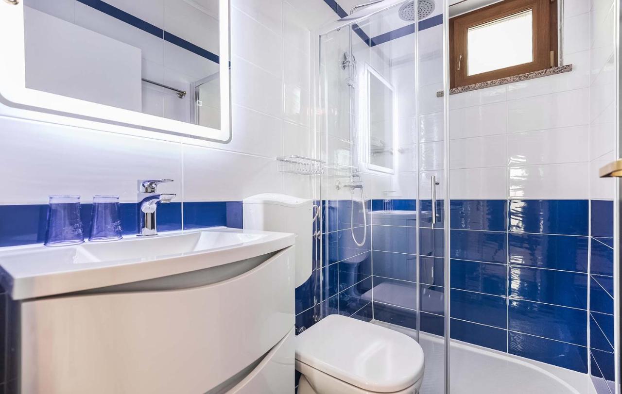 Rino Apartment Porec Bagian luar foto