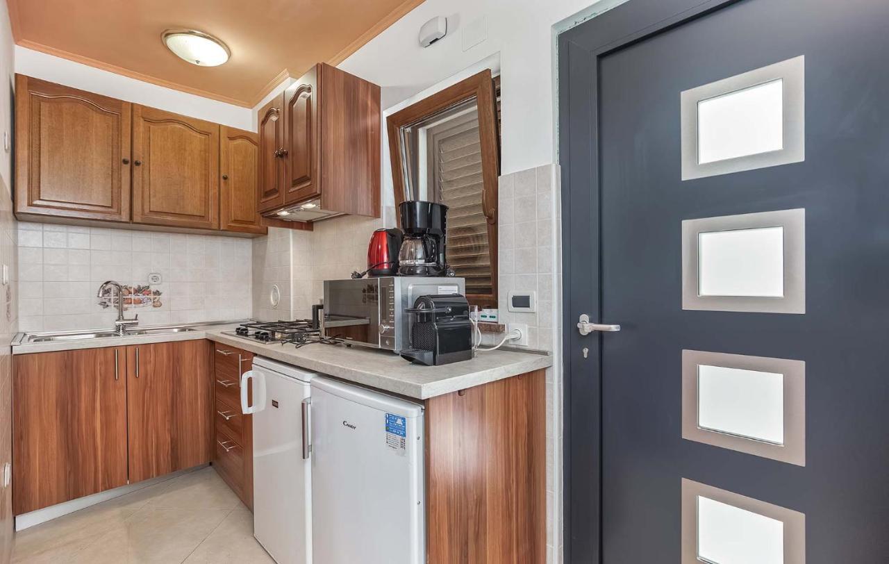 Rino Apartment Porec Bagian luar foto