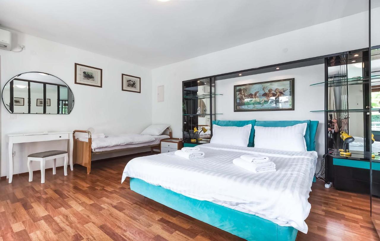 Rino Apartment Porec Bagian luar foto